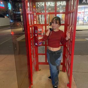 Meet your Posher, Daniela